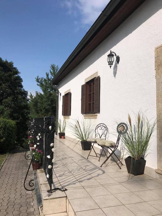 Maison d'hôtes Sancta Katharina à Rozvadov Extérieur photo