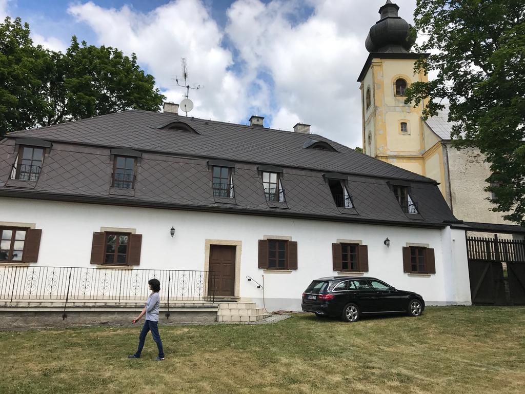 Maison d'hôtes Sancta Katharina à Rozvadov Extérieur photo