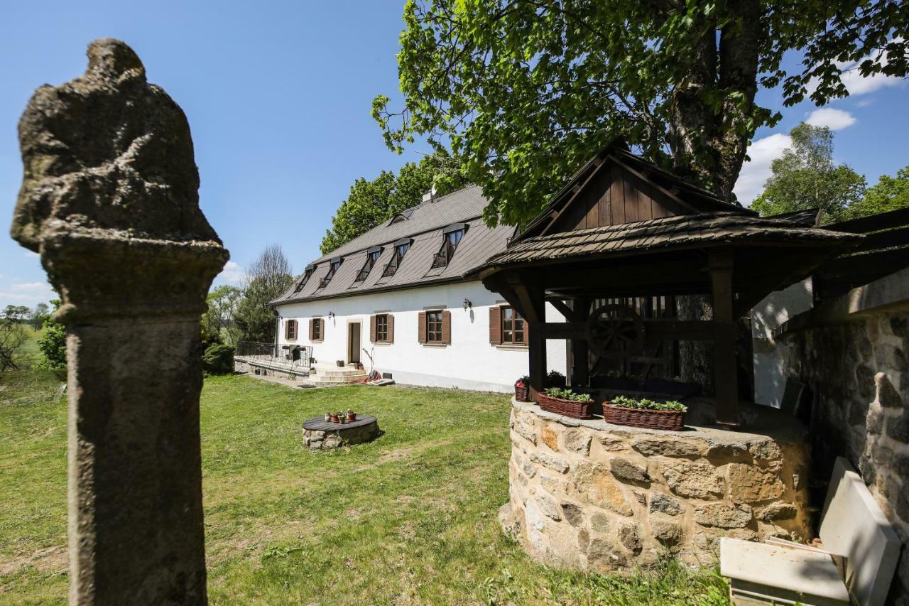 Maison d'hôtes Sancta Katharina à Rozvadov Extérieur photo